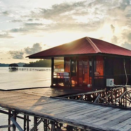 Waisai Coriana Dive Resort מראה חיצוני תמונה